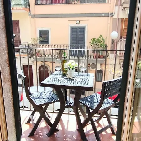 Rent Apartment In Giardini Naxos Near Taormina Exterior photo